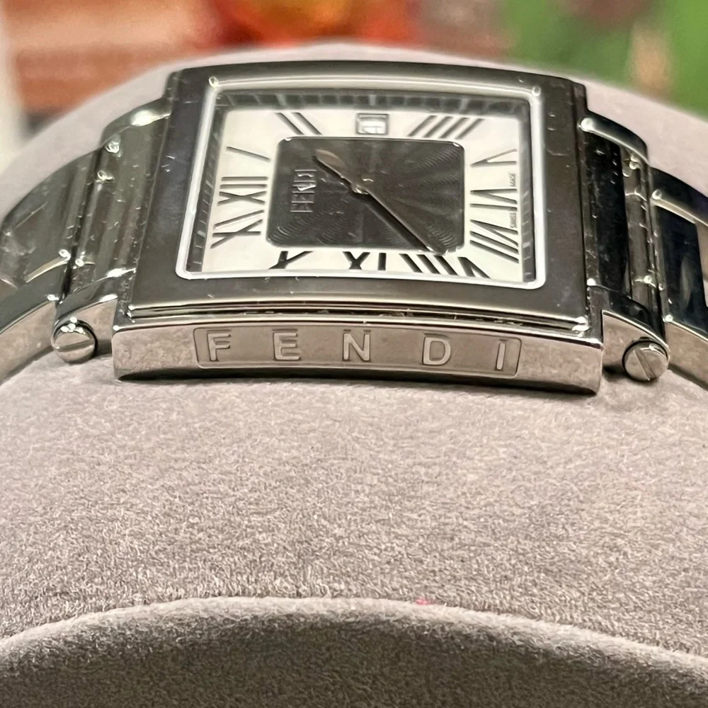 FENDI QUADRO WOMEN NIB AUTHENTIC LOGO SQUARE M.O.P. BLK STAINLESS STEEL WATCH
